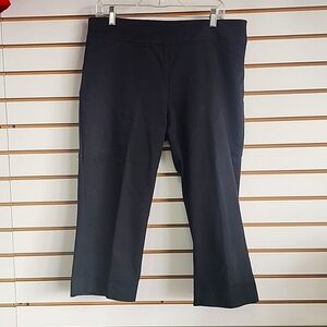 Croft&Barrow black capri pants